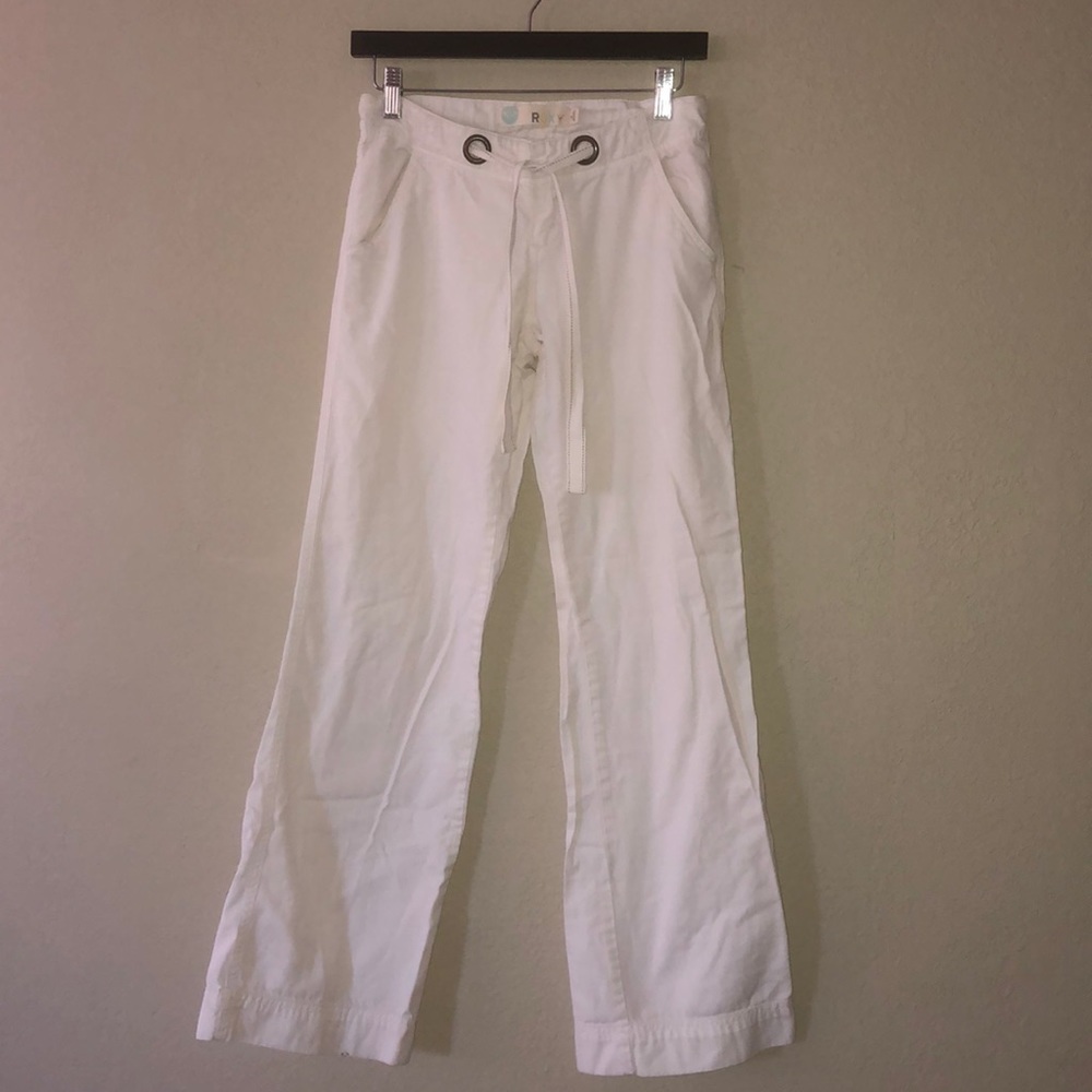 White Roxy flare pants !